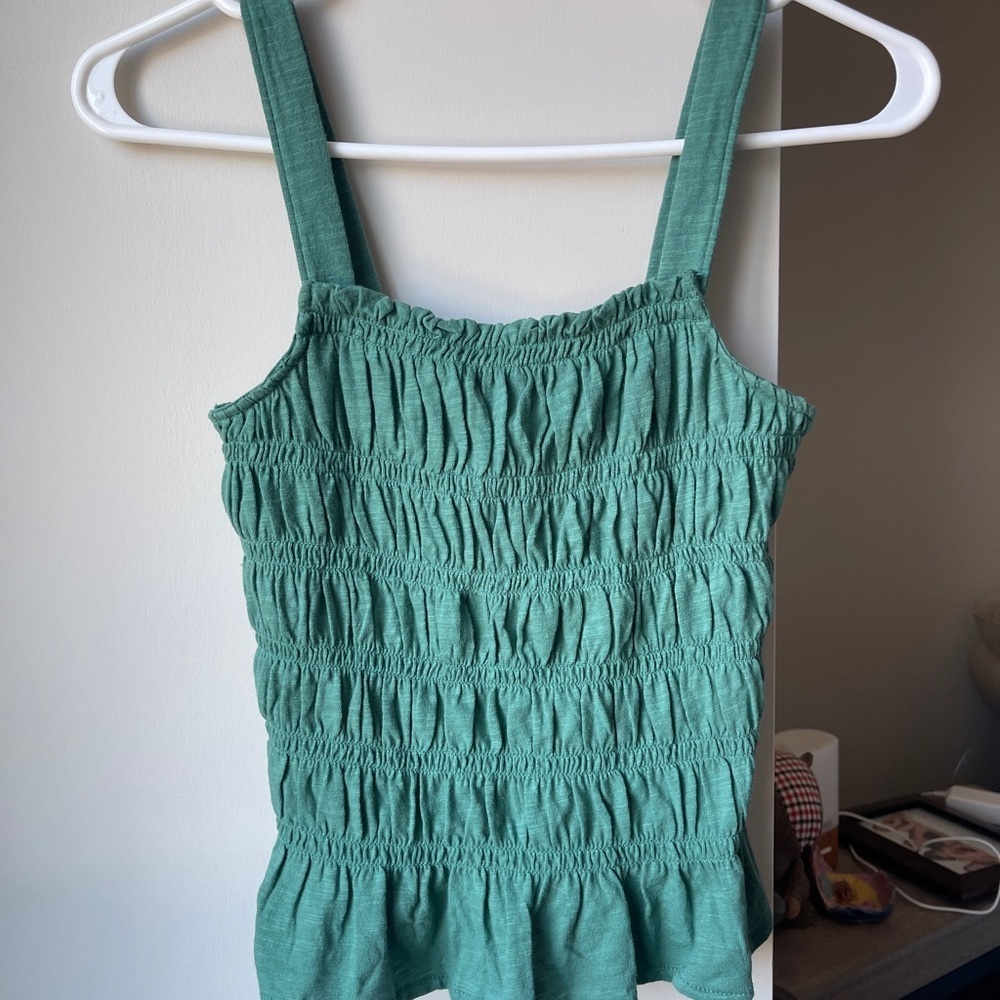 💜3 for $15💜 Universal Thread Green Smocked Women's Top